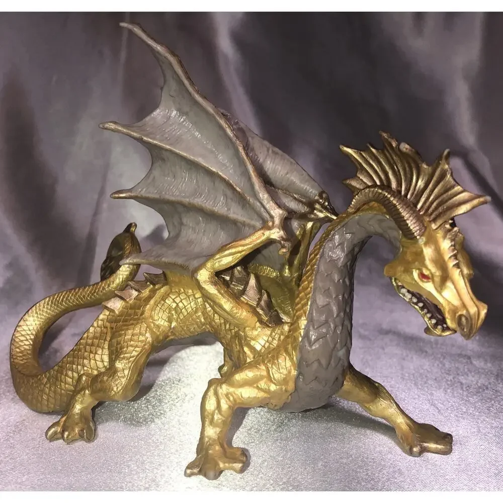 Dragon Gold Wings Fantasy Toy Figurine Safari LTD 6.5